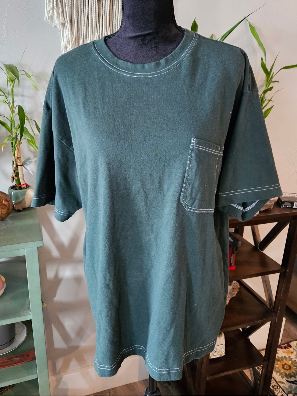 Cotton On Men's Pocket Tee Box Fit in Dark Green with Contrast Stitching